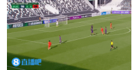 可惜!蒯纪闻扣球过人下底传中,稍稍高了一点!