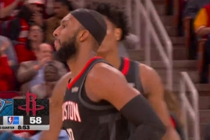 激烈！申京顺下送低手妙传&奥科吉底线空切双手暴扣 火箭10-2反超