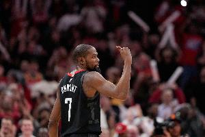 迟迟没有手感！杜兰特上半场13中3得10分2板1助3断 三分2中0