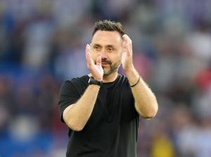 费迪南德:力荐德泽尔比执教曼联,他能提升球员真正确立足球风格