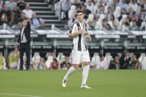 斯基拉:博洛尼亚、维罗纳、热那亚和帕尔马有意尤文中场阿季奇