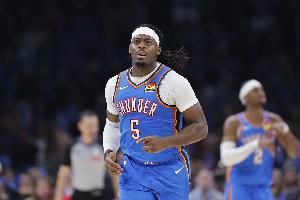 雷霆上半场三分20中8&多特+切特合计5中4 火箭全队仅8中2