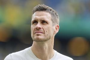 德媒：如果汉堡方面有具体报价，多特不会阻止体育总监凯尔离开