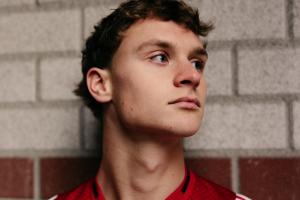 官方:伊布之子马克西米利安租借加盟阿贾克斯 含350万买断条款