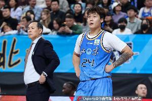 许利民：对方换联防是针对我的换人 赵睿和陈盈骏体能下降较大