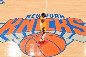 上次夺冠A-史密斯才6岁！美媒：若帮助尼克斯夺冠詹姆斯就是GOAT