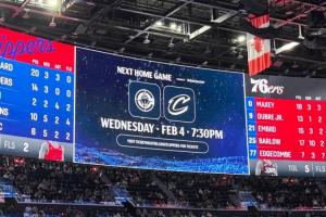 有点尴尬!快船与骑士商讨哈登换加兰 下场比赛正好是快船打骑士