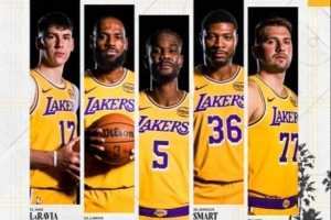 里夫斯复出替补！湖人首发：东契奇、斯玛特、拉拉、詹姆斯、艾顿