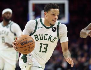 罗林斯：我在领导力方面成长很多 以身作则攻防两端奠定基调