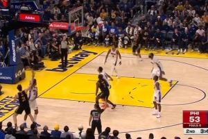 百步穿杨!波斯特三分命中帮助球队缩小分差 正负值+12&追梦-14