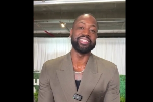 如果能回到06年！韦德：我想要回我的膝盖 但长到膝盖的白T不要了