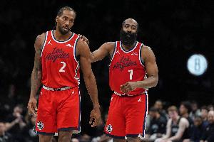 苏群：哈登为了最后一份大合同 放弃和小卡做最后一次努力的机会