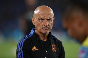 平图斯上强度了!记者:皇马球员今日将佩戴面罩进行体能测试