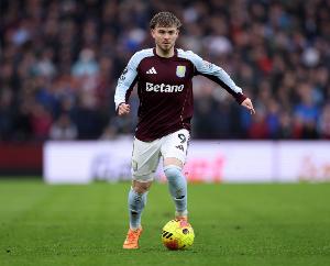 英媒:维拉不想买断埃利奥特,利物浦或取消强制条款让他更多出场