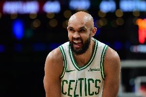 主要得分点！怀特半场11中5拿到14分 三分6中2&送出4助攻