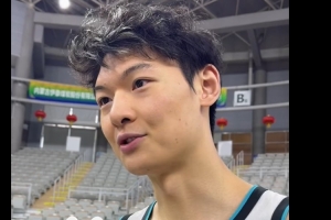 力争卫冕!王哲林:比赛肯定比之前困难 单败淘汰赛会更专注&兴奋