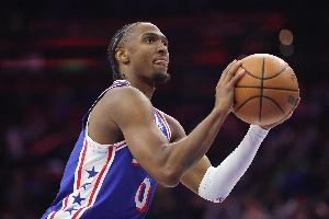 如何防守马克西?里夫斯:他的速度无人能敌 必须用五个人来防