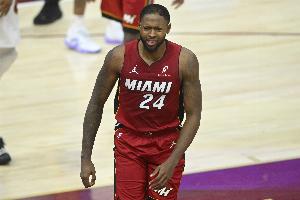 Scotto：海史密斯引起多支季后赛球队关注 他本来计划2月12日首秀