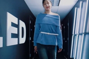 李月汝晒日常视频：若幸福是酵母 那我是一块圆咕隆咚的小面包！