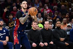 名记：勇士在敲定朗佐·鲍尔加盟前仍得看其体检情况 掘金也有意