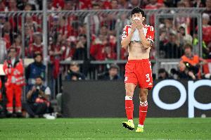 孔帕尼谈金玟哉缺阵：阵容轮换并非有人犯错，球队需要良性竞争