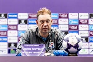斯卢茨基：抓住最后的晋级机会 新援新阵型需要通过比赛来检验