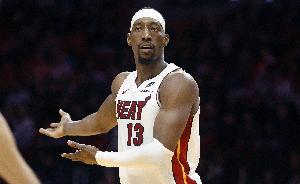 阿德巴约出战37分钟 18中8&三分5中1拿23分11板5助 出现4失误