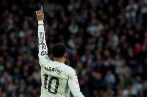 龙赛罗：姆巴佩一直都在扛着皇马前进，亚马尔只能踢顺风顺水的球