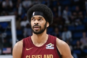 哈登：阿伦的表现让人难以置信 他做到了球队要求的所有事